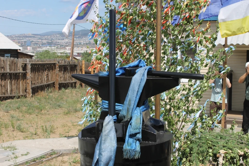 Дархан Тэнгэри